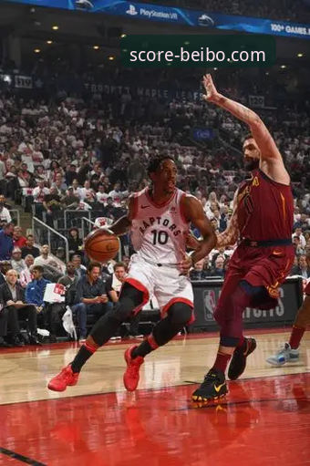 揭秘骑士险胜背后：数据流如何预判比赛关键时刻